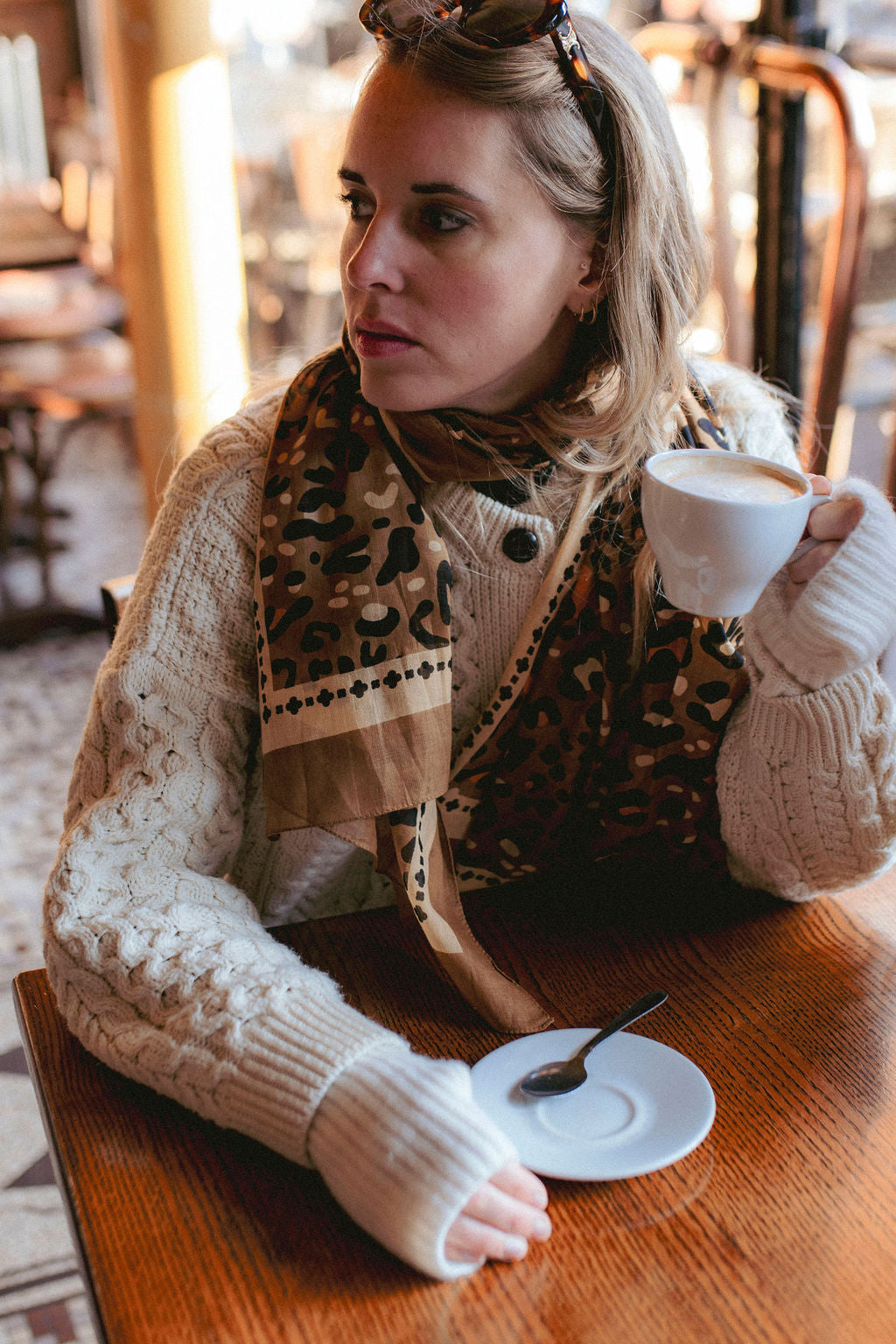 Large Léo camel pareo scarf