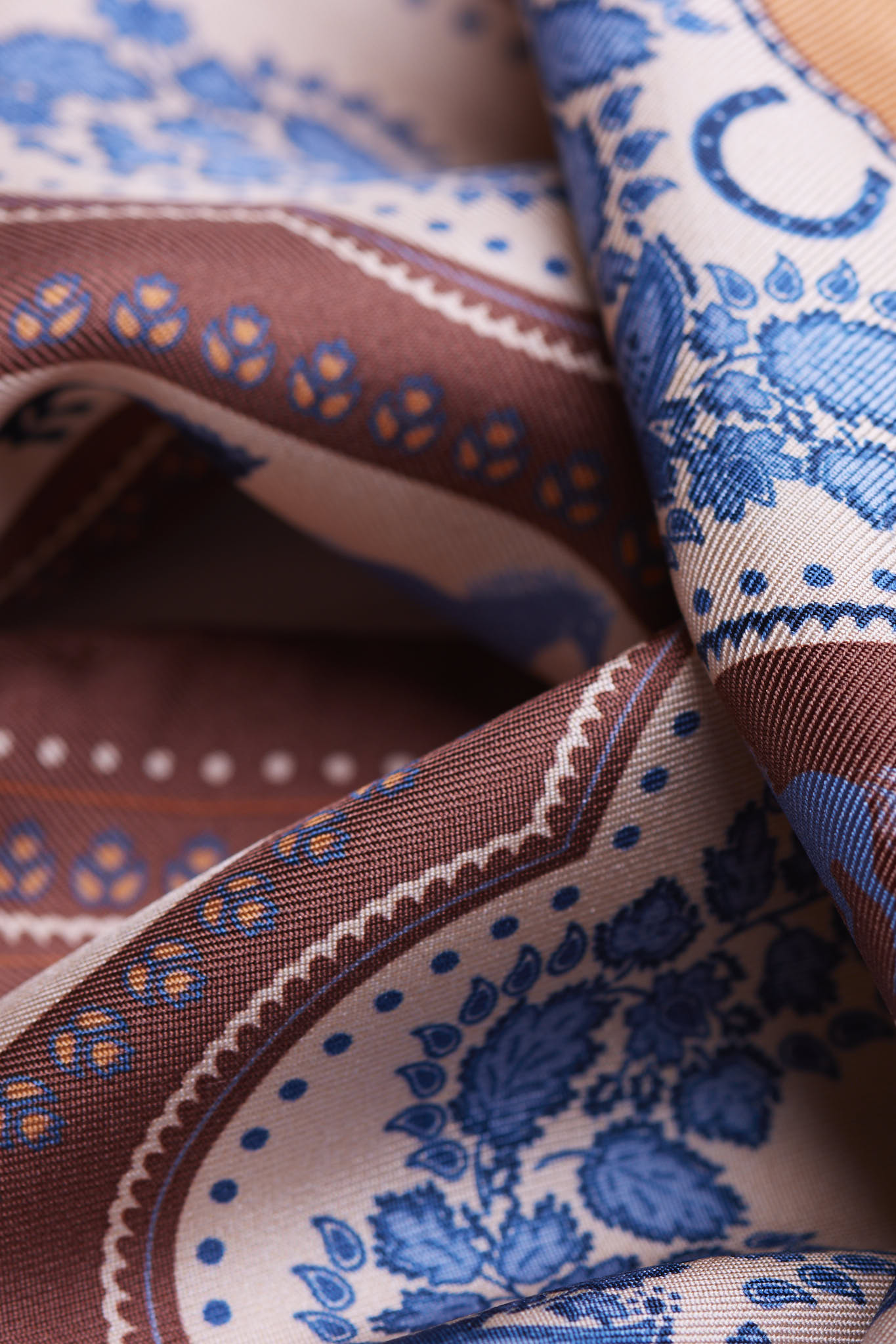 Equestrian Moka Silk