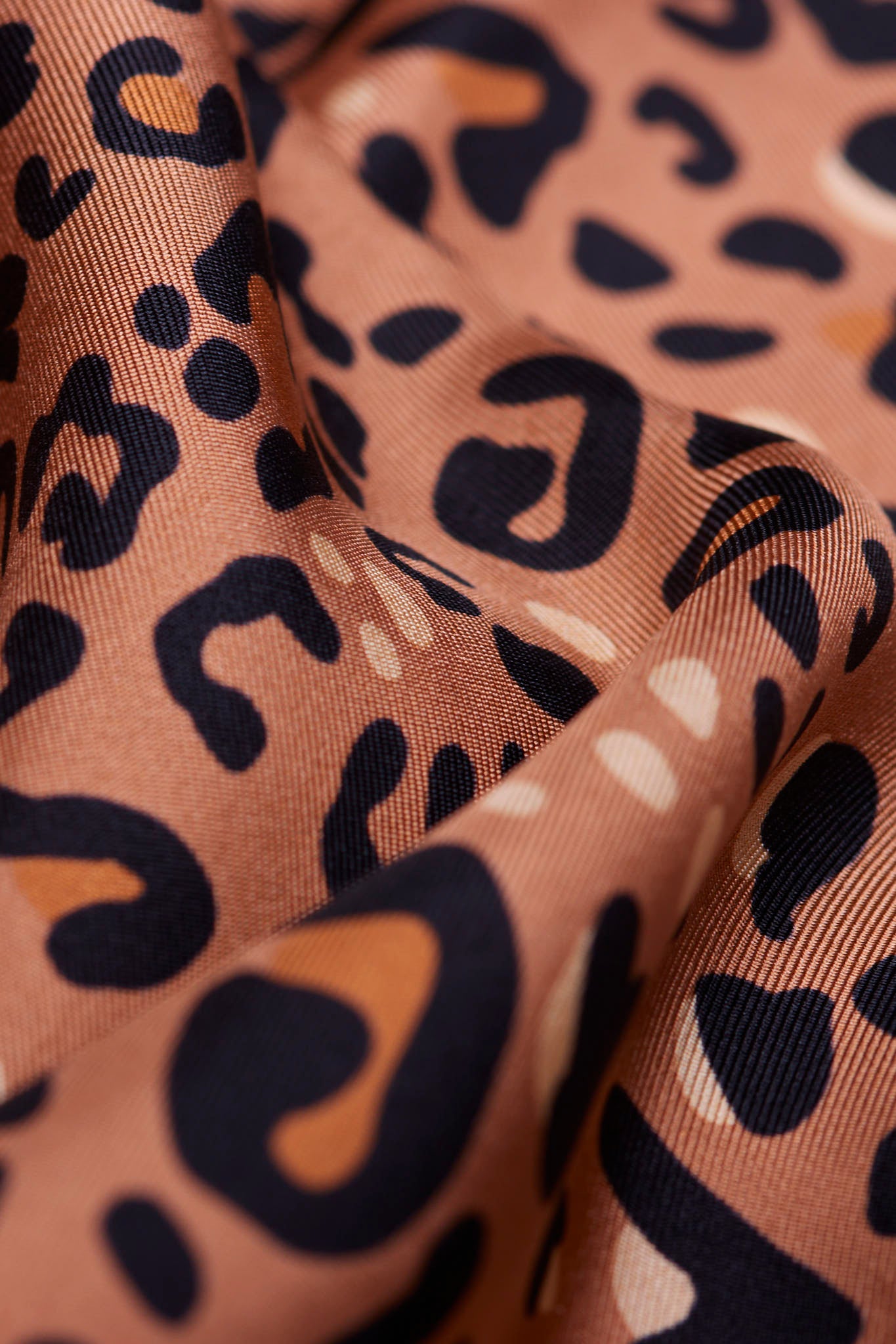Small Leo camel Silk
