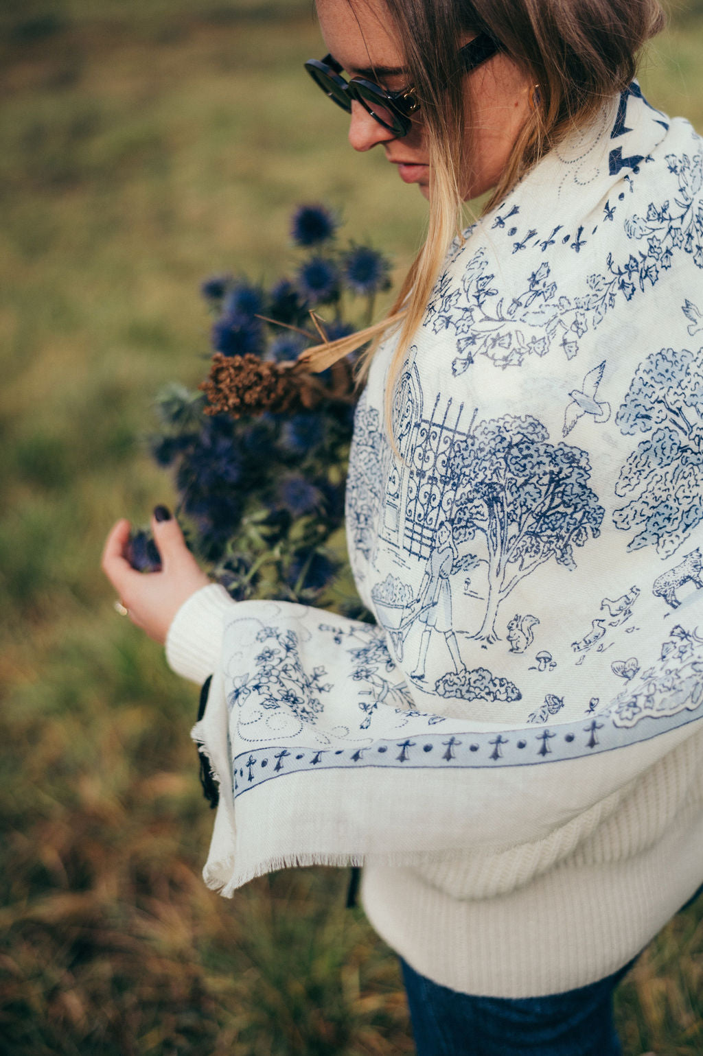 Toile de Jouy navy LS
