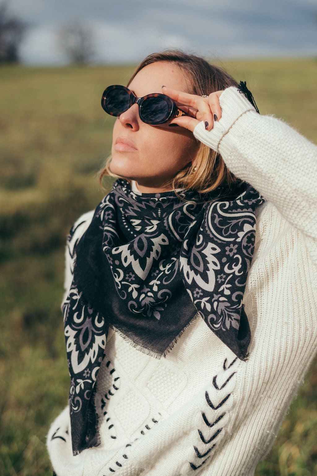 Bandana Black cash scarf