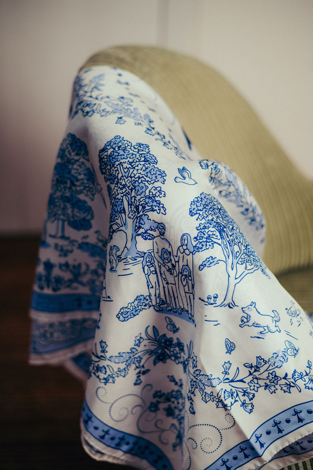 Toile de jouy navy silk