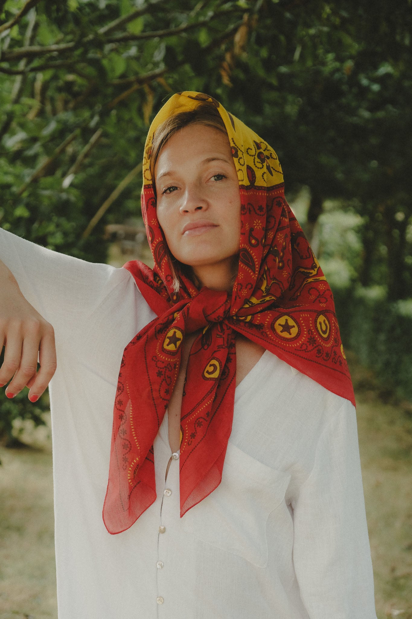 Foulard Western Argenté Western Elite Avec Pierres Noires - Neuf Avec étiquettes