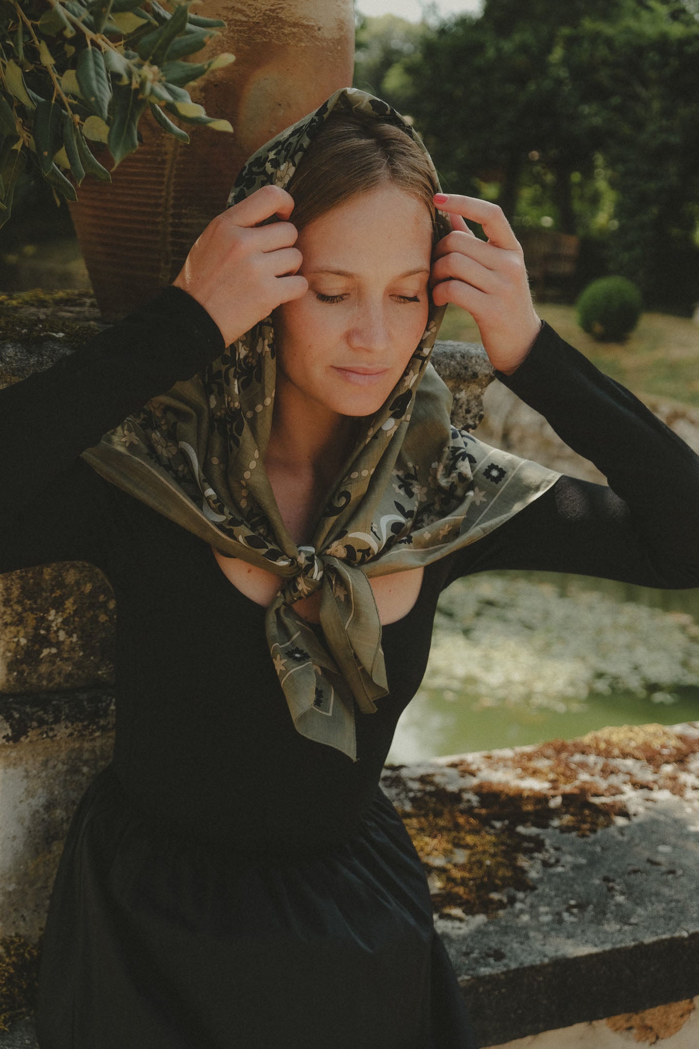 Secret garden Olive cotton