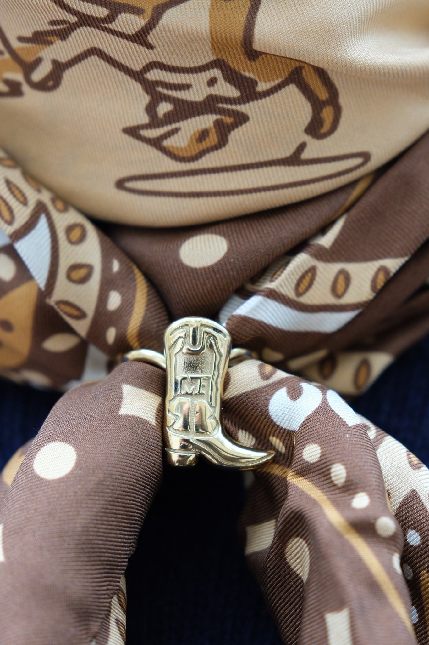 Golden infinity rings