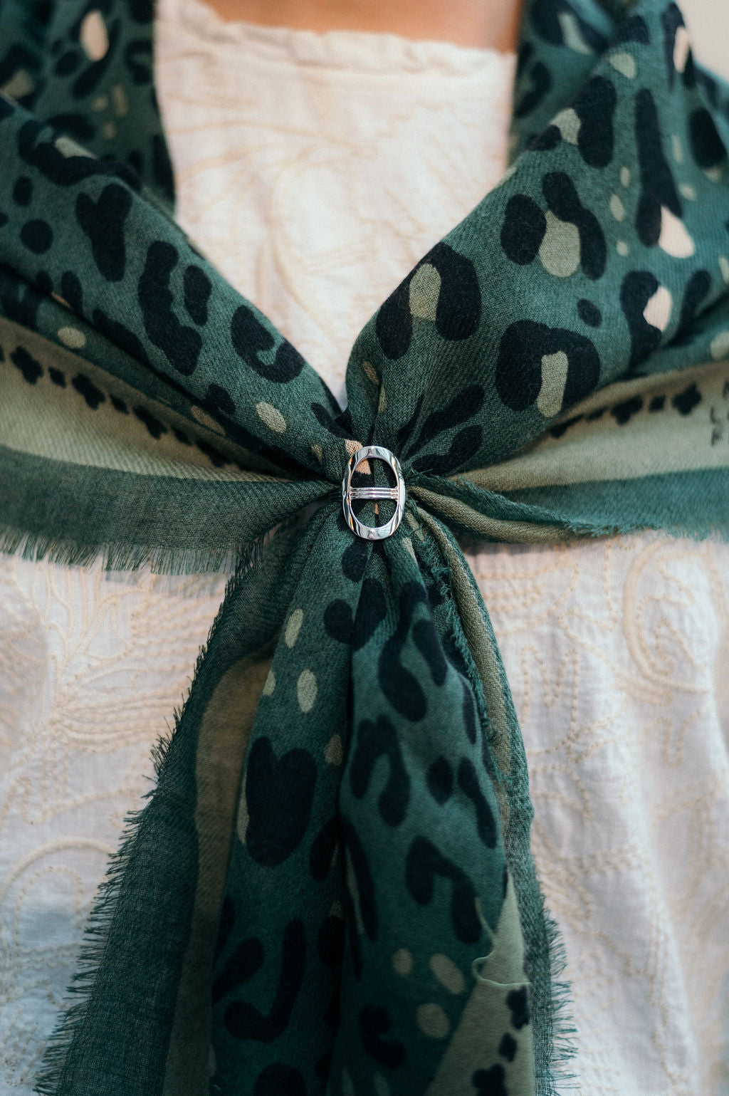 Foulard Leo beige vert LS