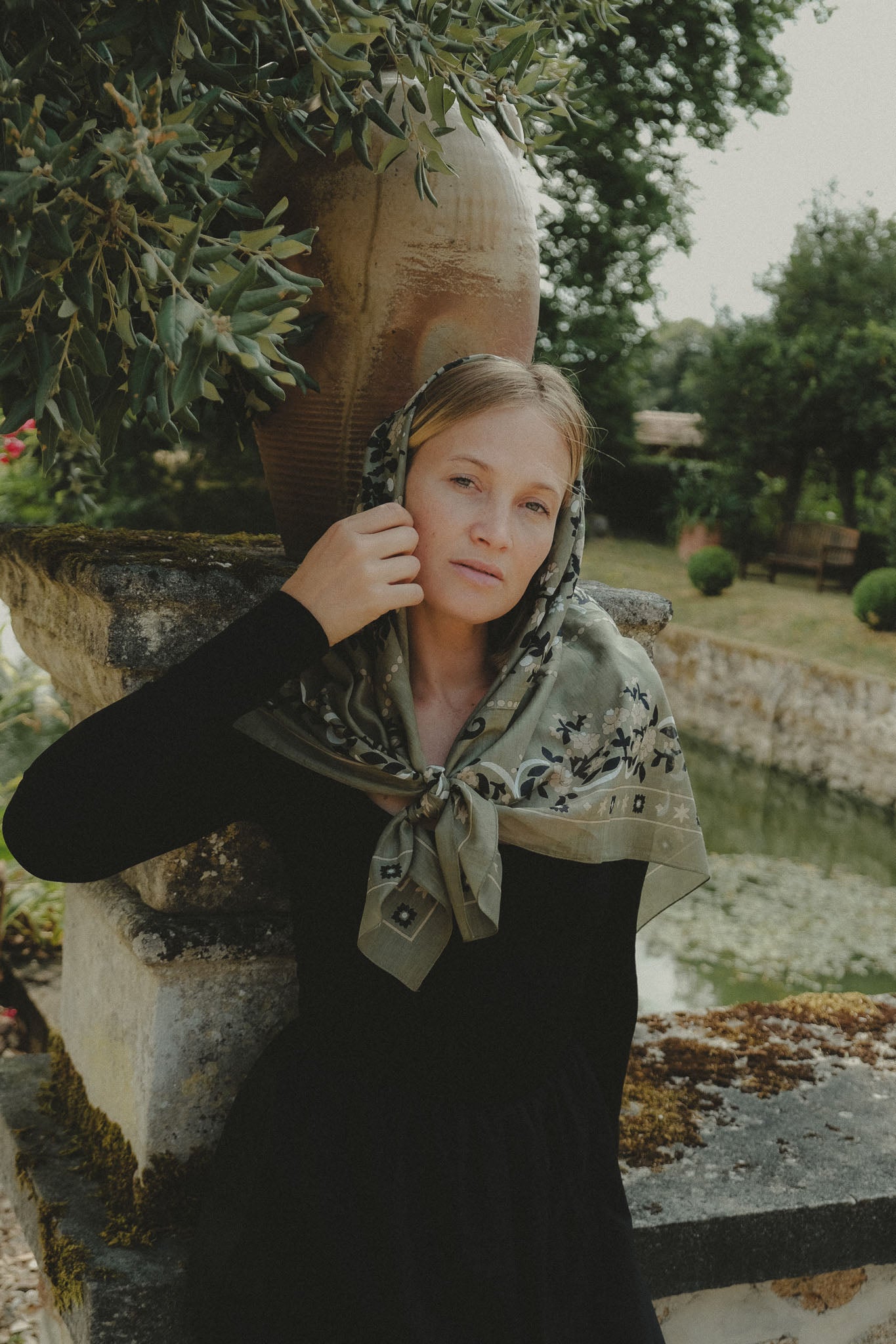 Secret garden Olive cotton